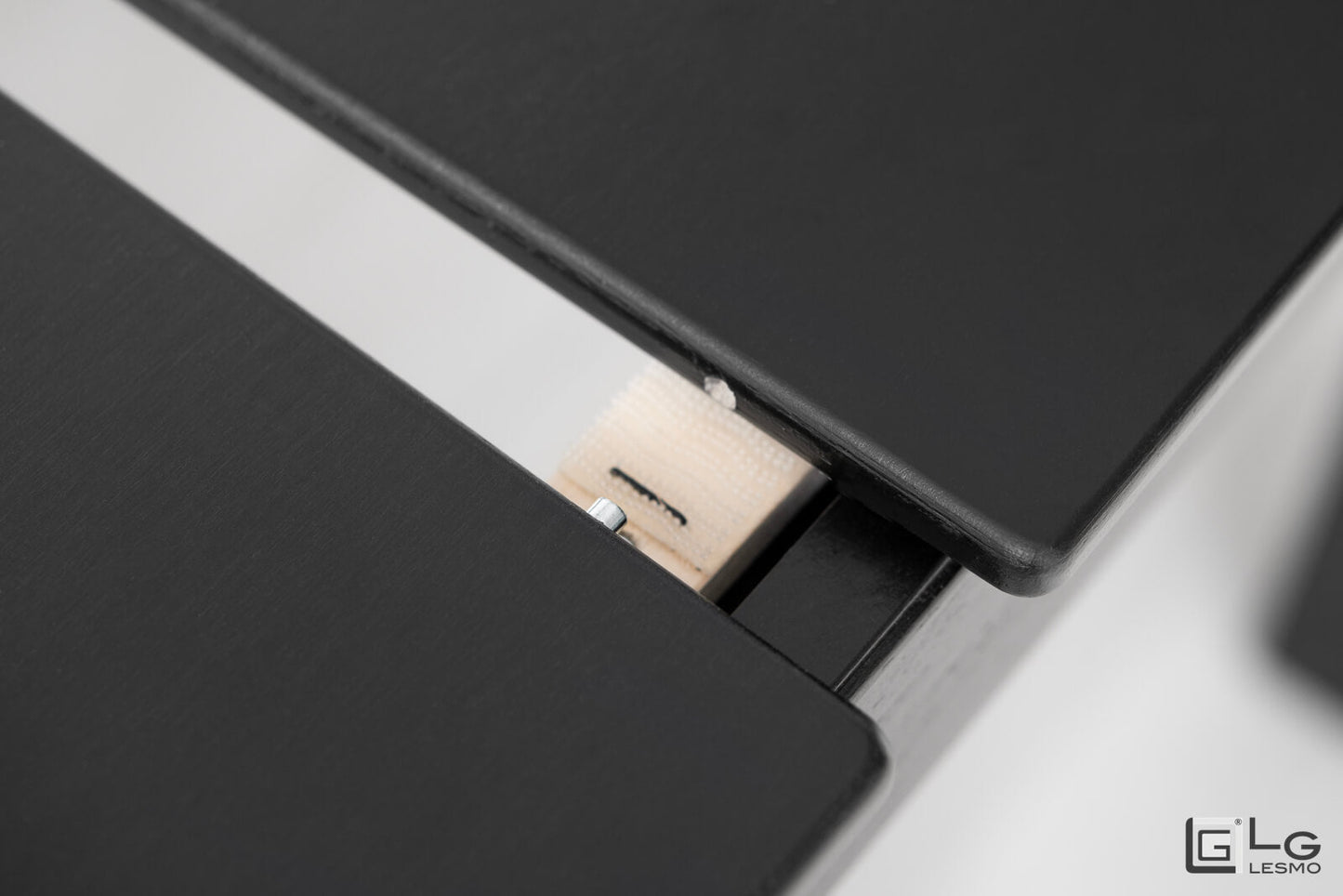 TAVOLO ALLUNGABILE Finitura Rovere Spazzolato Nero e HPL 293cm - 16 posti