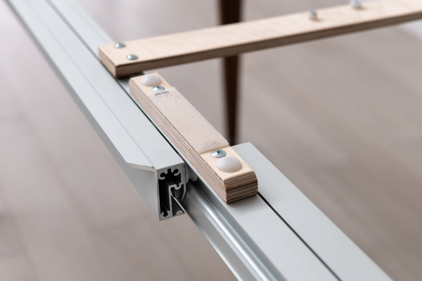 TAVOLINO TRASFORMABILE Finitura Noce Canaletto 263cm - 12 posti