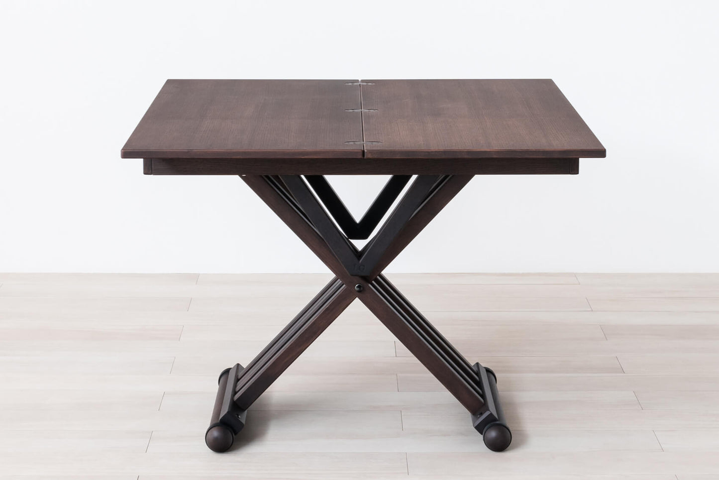 TAVOLINO TRASFORMABILE Finitura Rovere Tabacco 102cm - 4 posti